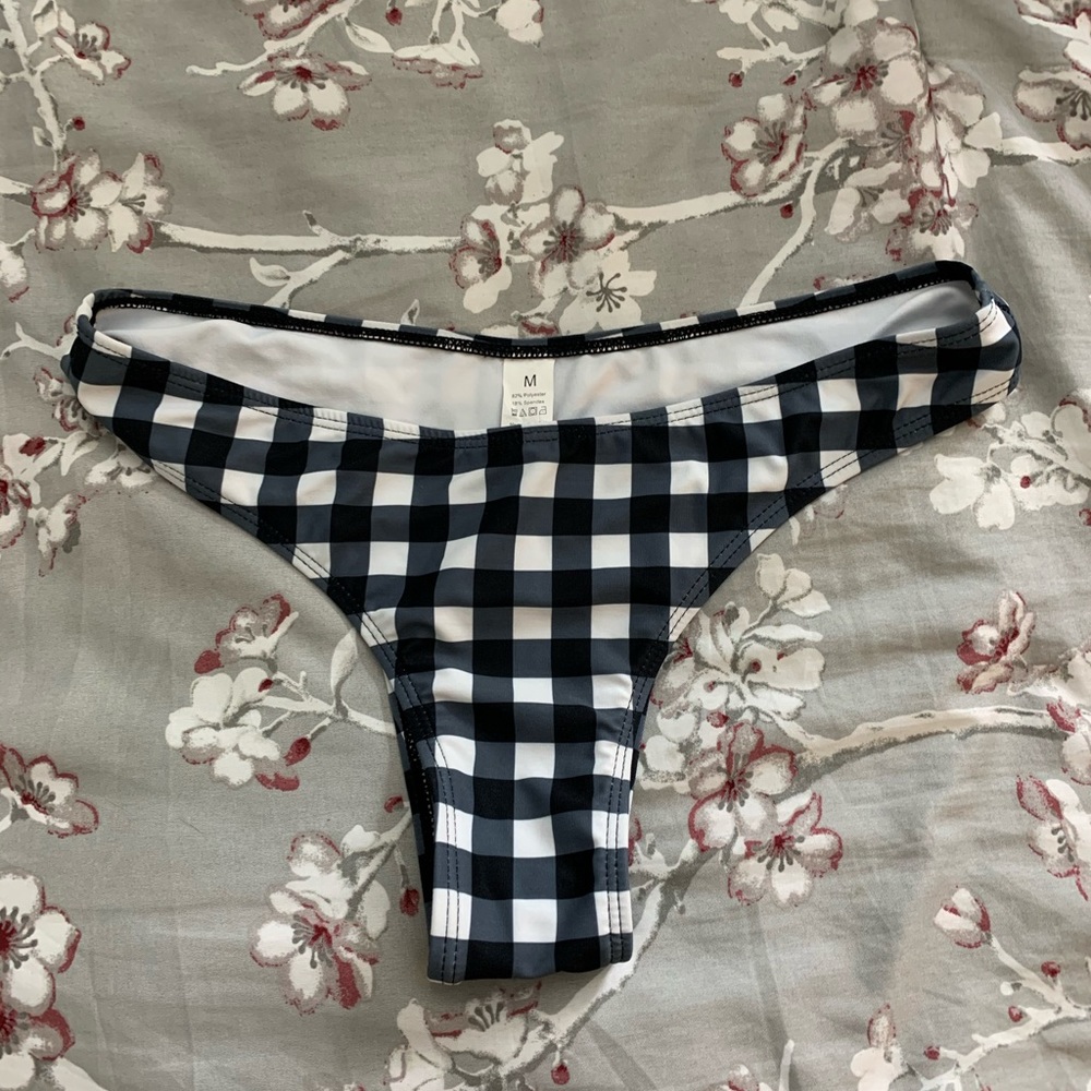 Bikini bottoms